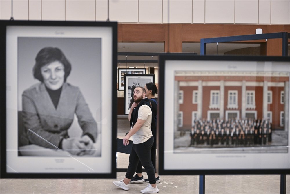 Ozan Sağdıç'ın Ankara temalı fotoğraf sergisi açıldı