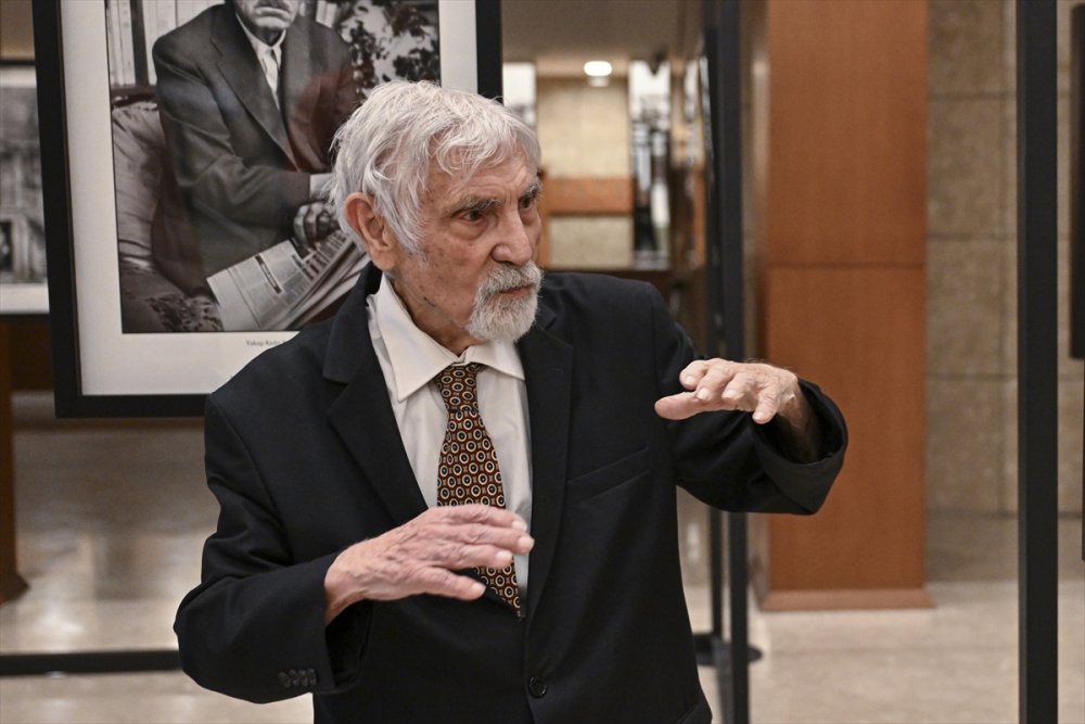 Ozan Sağdıç'ın Ankara temalı fotoğraf sergisi açıldı