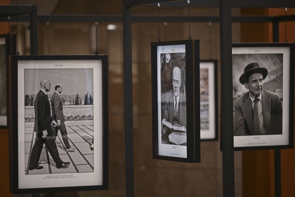 Ozan Sağdıç'ın Ankara temalı fotoğraf sergisi açıldı