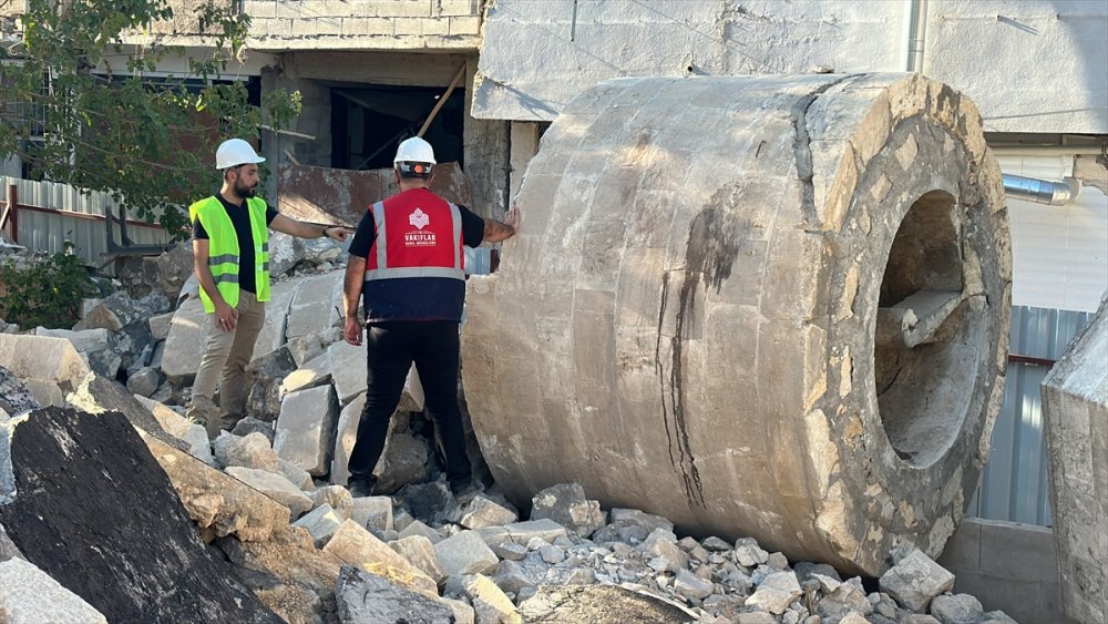 Depremlerde yıkılan tarihi Ulu Cami, restore ediliyor