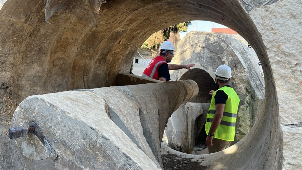 Depremlerde yıkılan tarihi Ulu Cami, restore ediliyor