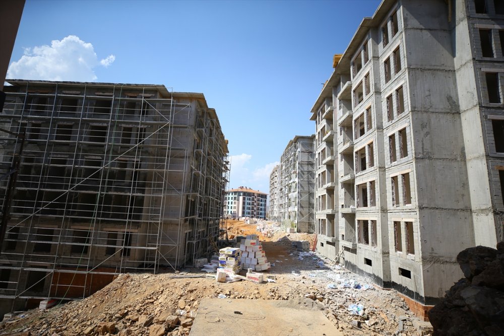 9 bin 800 deprem konutu yıl sonunda teslim edilecek