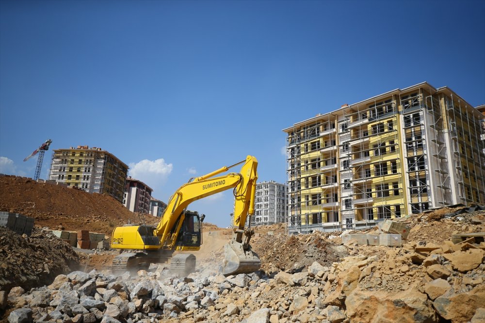 9 bin 800 deprem konutu yıl sonunda teslim edilecek