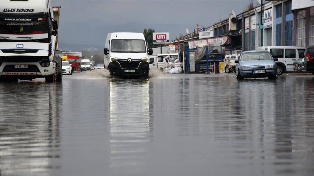 Sakarya, Bolu ve Düzce'de sağanak yağış