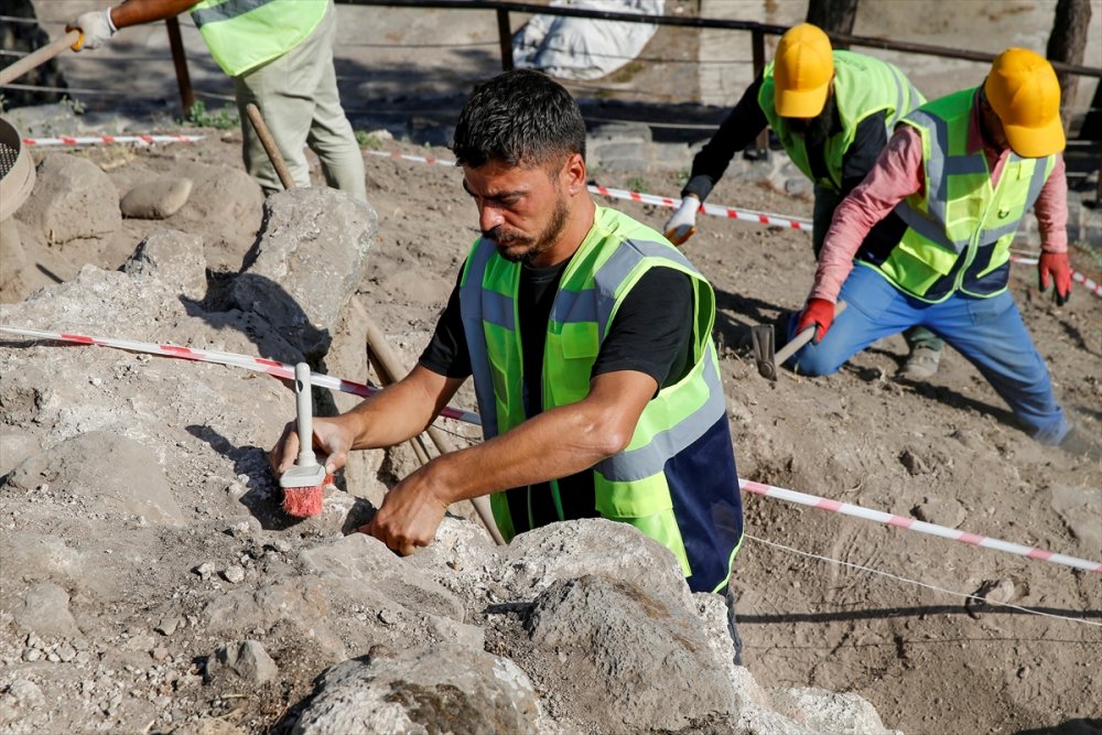 Amida Höyük'te Artuklu Sarayı'nın surlarının temeli ortaya çıkarılacak