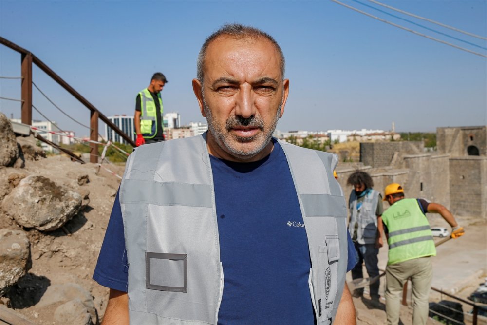 Amida Höyük'te Artuklu Sarayı'nın surlarının temeli ortaya çıkarılacak