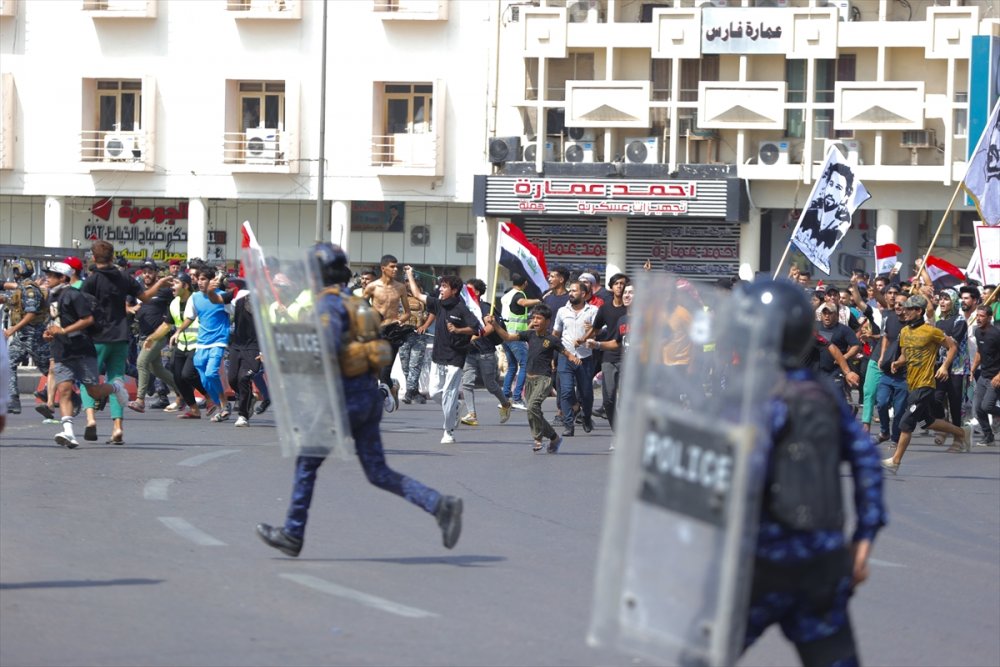 Bağdat'ta, 4 yıl önceki gösterilerde hayatını kaybedenler anıldı