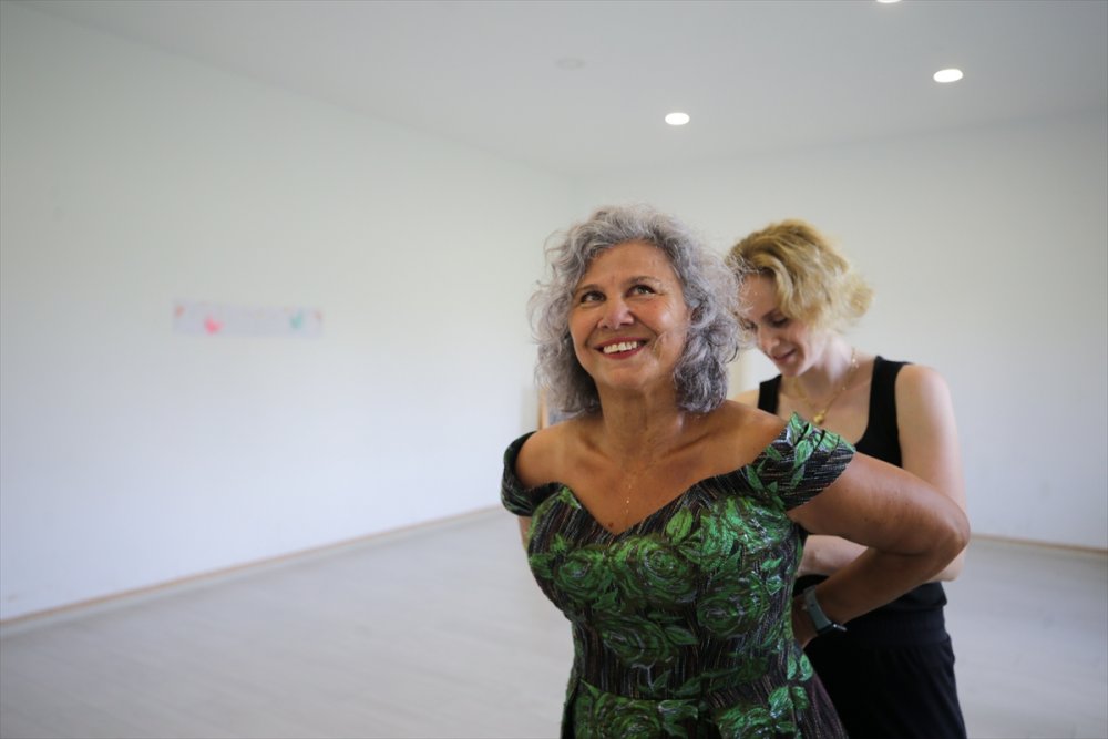 Emekli öğretmen çiftin "Vals" tutkusu