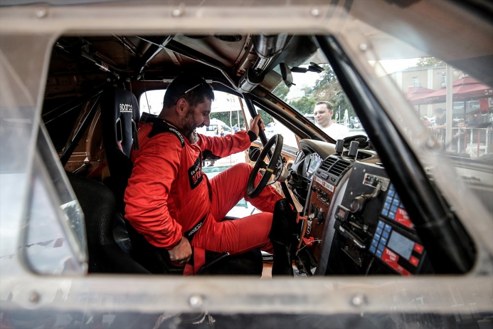 "Kertenkele" başarılarıyla adından söz ettiriyor