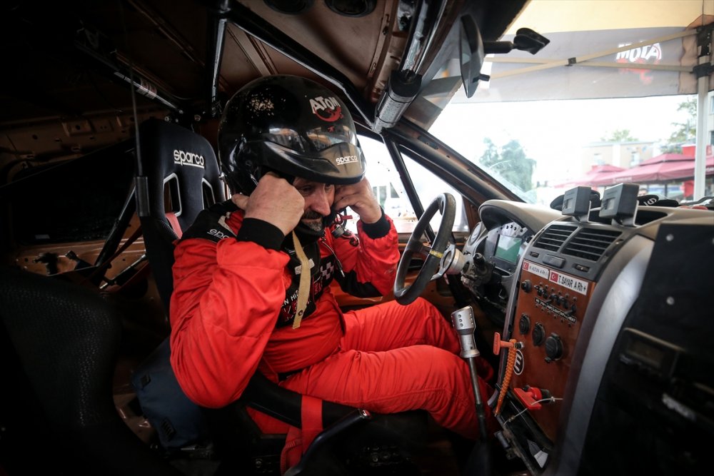 "Kertenkele" başarılarıyla adından söz ettiriyor