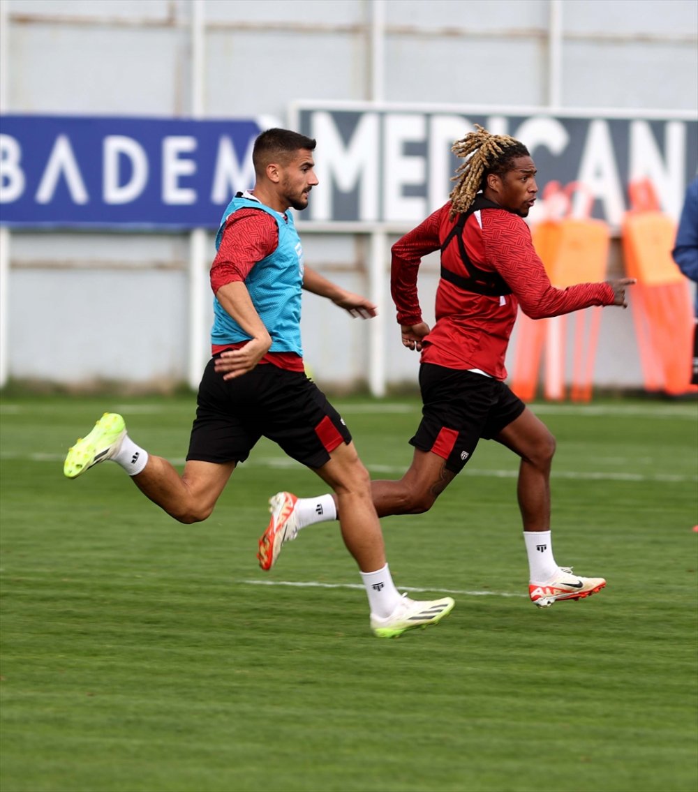 Sivasspor, Pendikspor bu haftaki maçının hazırlıklarını sürdürdü