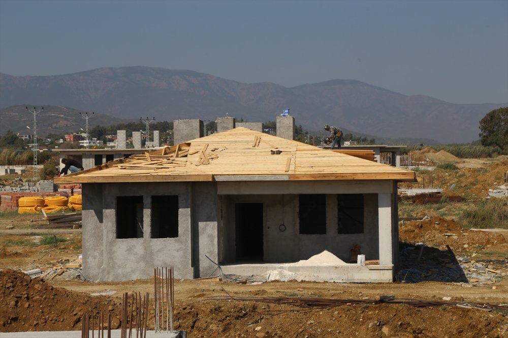 Afet evlerinin yapıldığı bölgede hayvancılık faaliyetleri de yapılacak