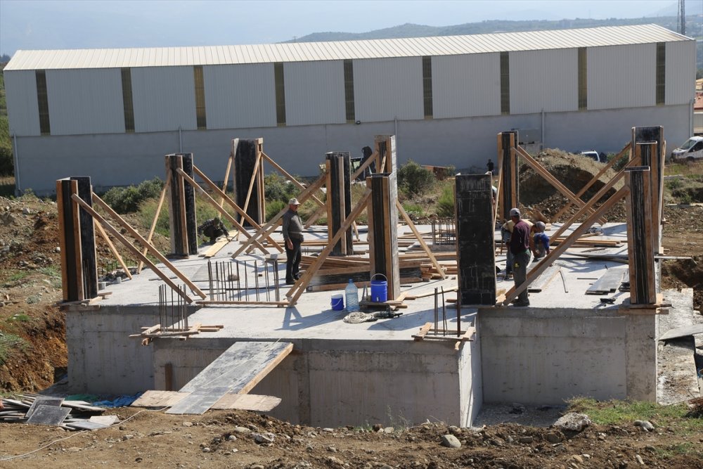 Afet evlerinin yapıldığı bölgede hayvancılık faaliyetleri de yapılacak