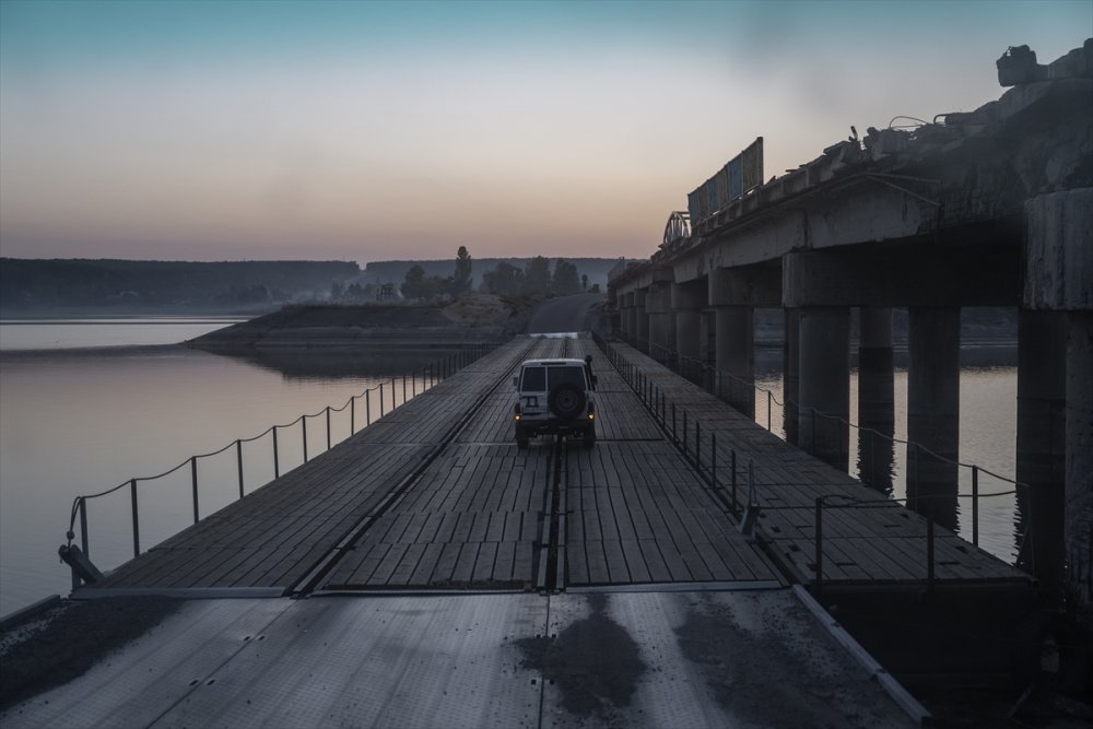 Saldırıya uğrayan siviller tahliye ediliyor