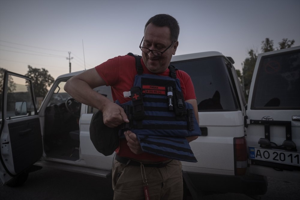 Saldırıya uğrayan siviller tahliye ediliyor