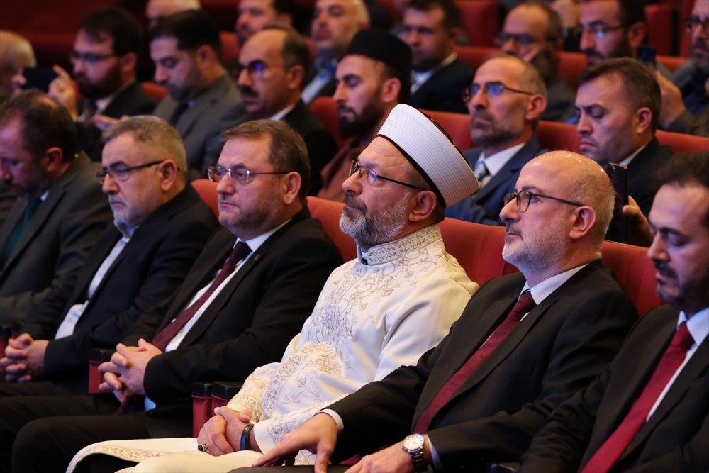 Diyanet İşleri Başkanı Erbaş, "Etkili Hutbe Sunumu Rehber Öğretici Semineri"nin açılışında konuştu: