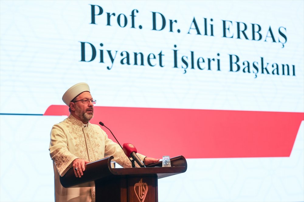 Diyanet İşleri Başkanı Erbaş, "Etkili Hutbe Sunumu Rehber Öğretici Semineri"nin açılışında konuştu:
