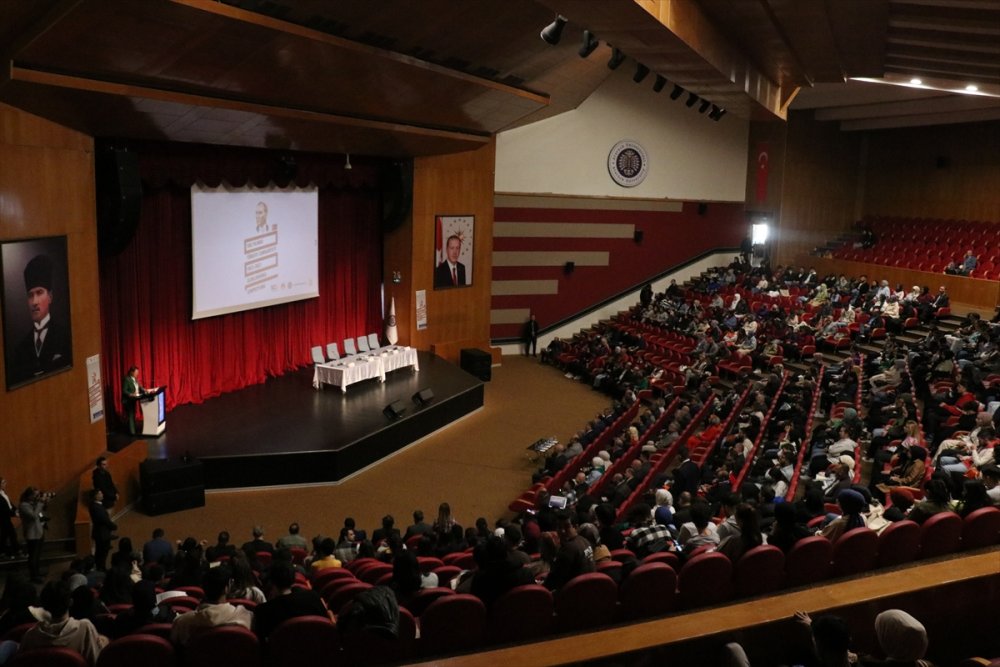 "100. Yılında Türkiye Cumhuriyeti 1923-2023 Uluslararası Sempozyumu" düzenlendi