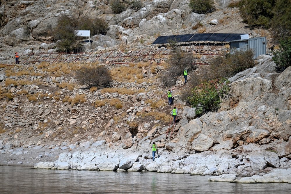 Van Gölü'ndeki Akdamar Adası, yüzlerce ziyaretçi alacak