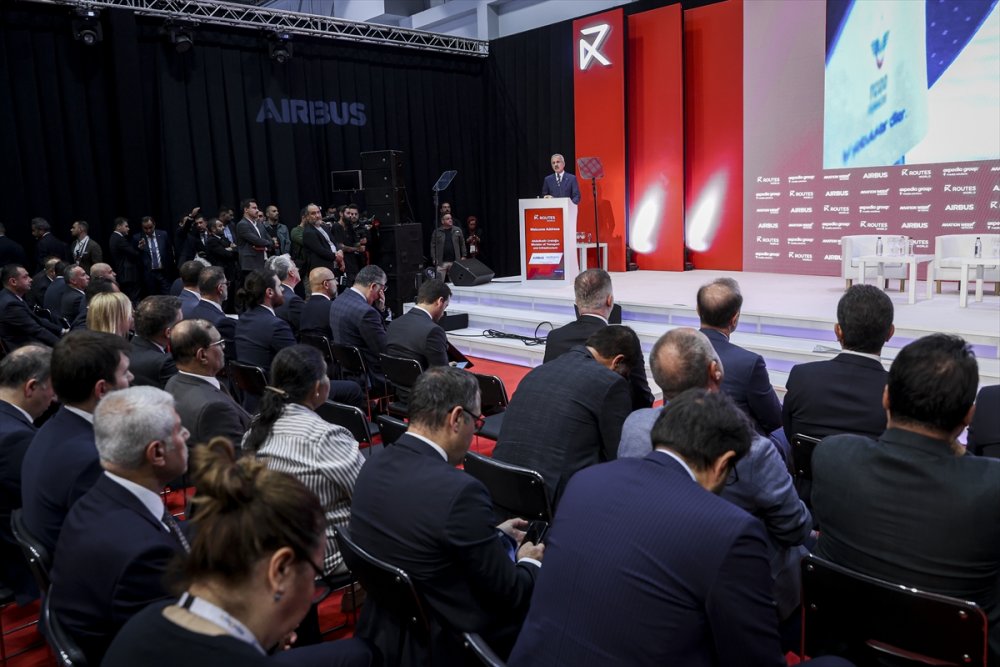 Ulaştırma ve Altyapı Bakanı: İstanbul Havalimanı, önemli bir avantajdır
