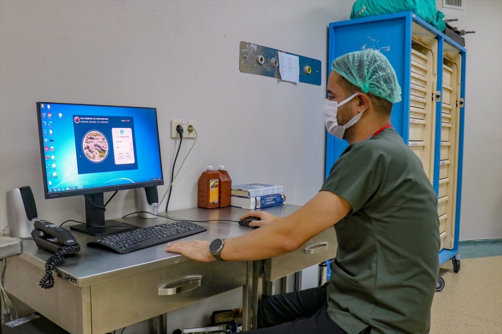 Anestezi uzmanları ameliyatlarda cerrahi ekibin en büyük yardımcısı oluyor