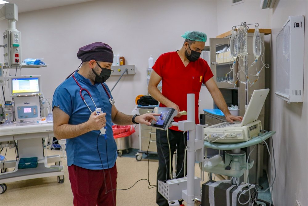 Anestezi uzmanları ameliyatlarda cerrahi ekibin en büyük yardımcısı oluyor