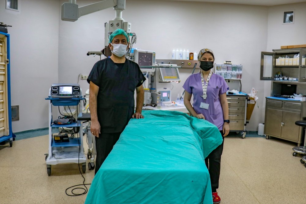 Anestezi uzmanları ameliyatlarda cerrahi ekibin en büyük yardımcısı oluyor