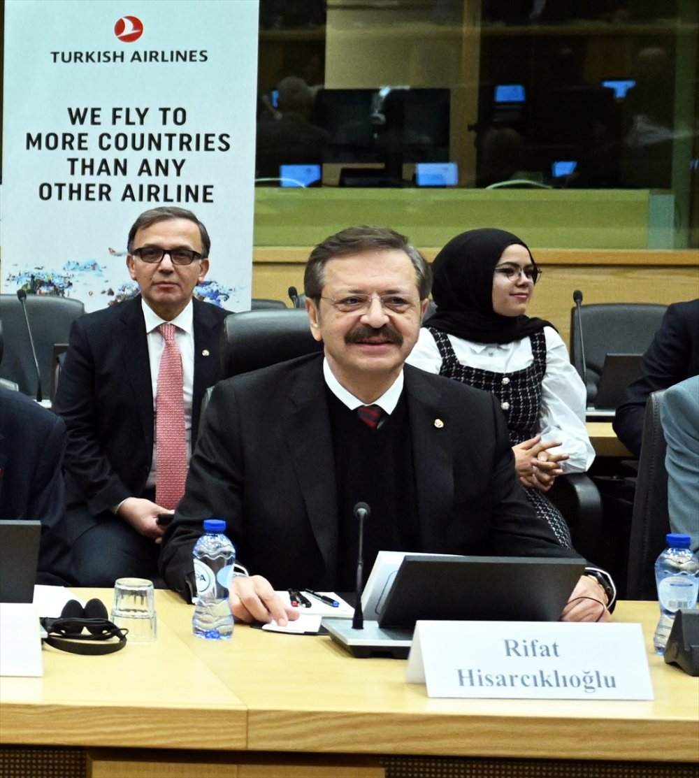 Brüksel'de Cumhuriyet'in 100. ve Belçika'ya işçi göçünün 60. yılı dolayısıyla konferans düzenlendi