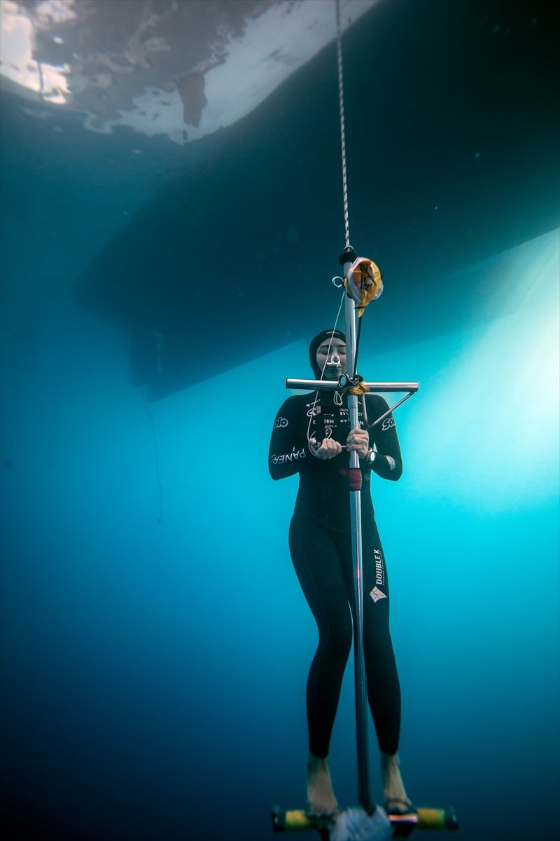 Milli sporcu Şahika Ercümen, nefesini 105 metre dünya rekorunu kırmak için tutacak