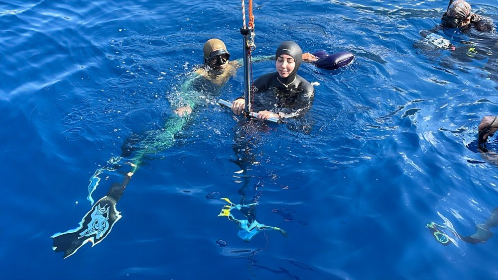 Milli sporcu Şahika Ercümen, nefesini 105 metre dünya rekorunu kırmak için tutacak