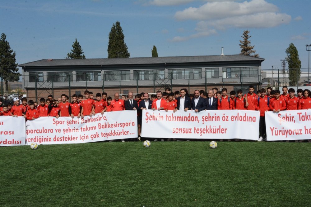 Balıkesir Ali Hikmet Paşa Spor Tesisleri hizmete açıldı