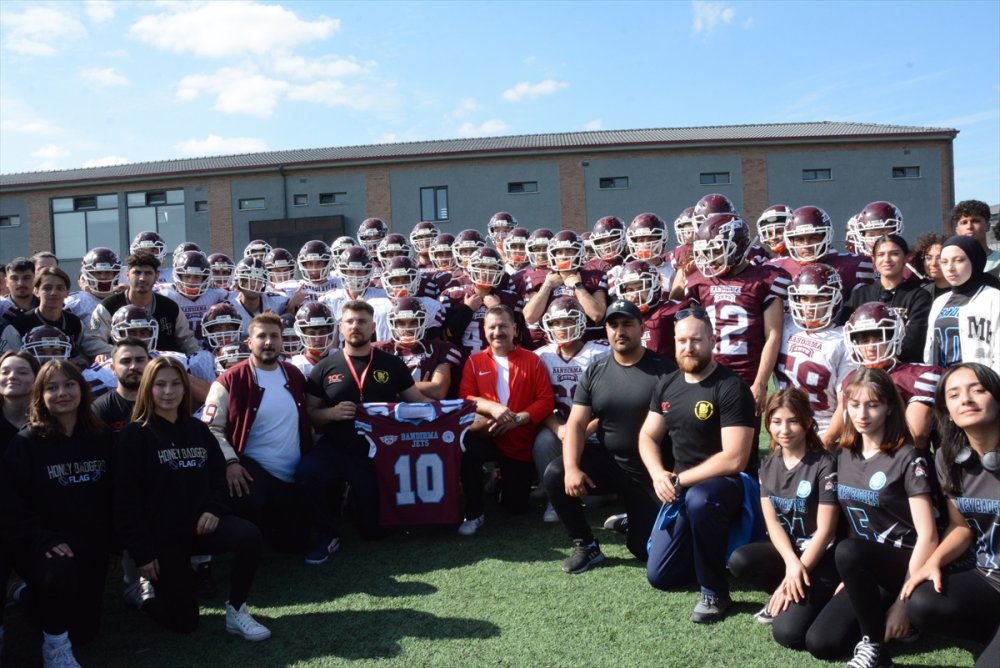 Balıkesir Ali Hikmet Paşa Spor Tesisleri hizmete açıldı