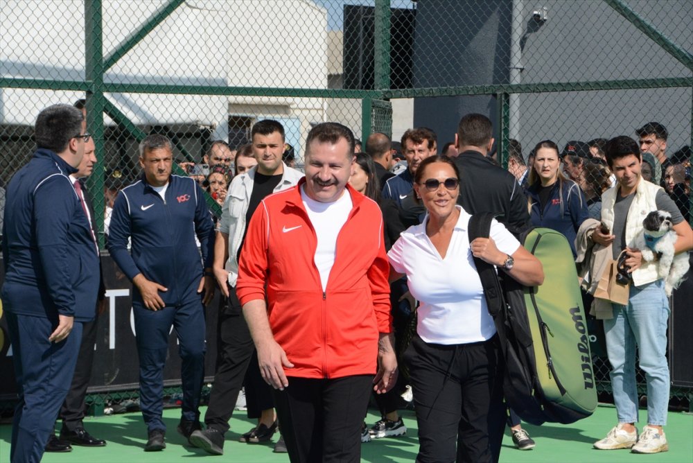 Balıkesir Ali Hikmet Paşa Spor Tesisleri hizmete açıldı