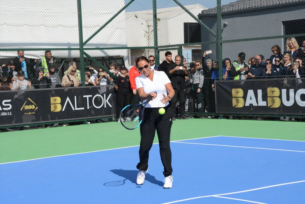 Balıkesir Ali Hikmet Paşa Spor Tesisleri hizmete açıldı