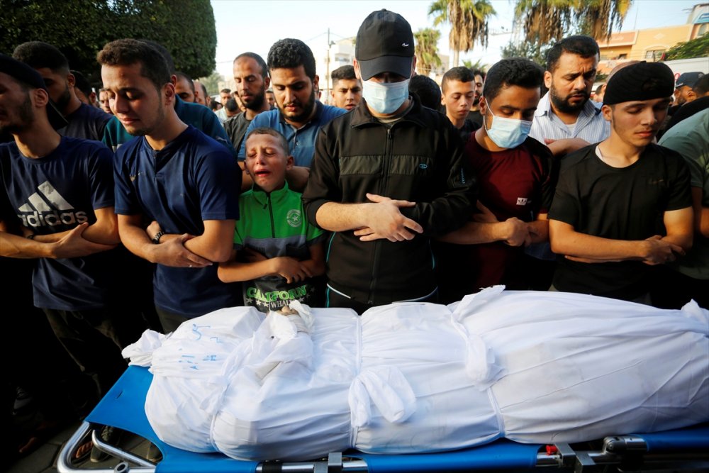 Kassam Tugayları, İsrail'in Gazze saldırılarında bir komutanının öldüğünü duyurdu