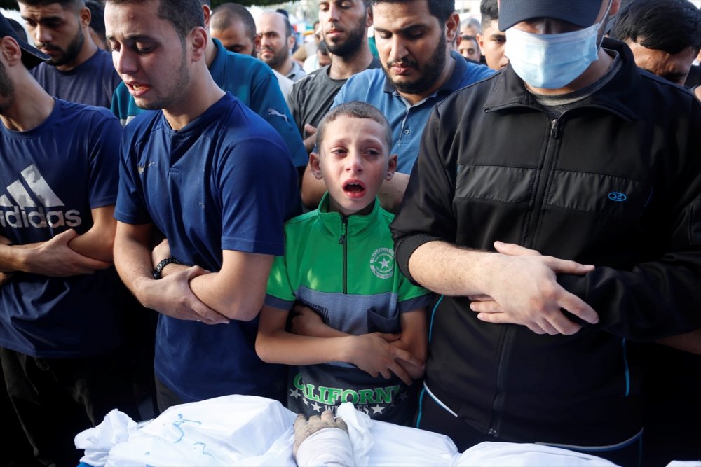 Kassam Tugayları, İsrail'in Gazze saldırılarında bir komutanının öldüğünü duyurdu