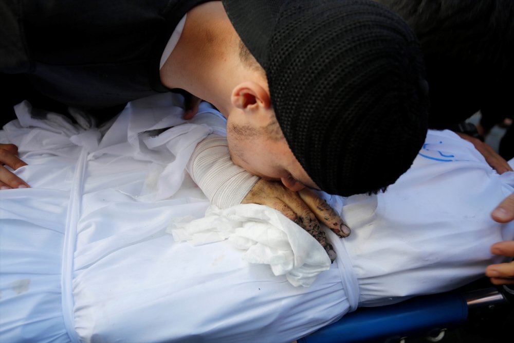 Kassam Tugayları, İsrail'in Gazze saldırılarında bir komutanının öldüğünü duyurdu