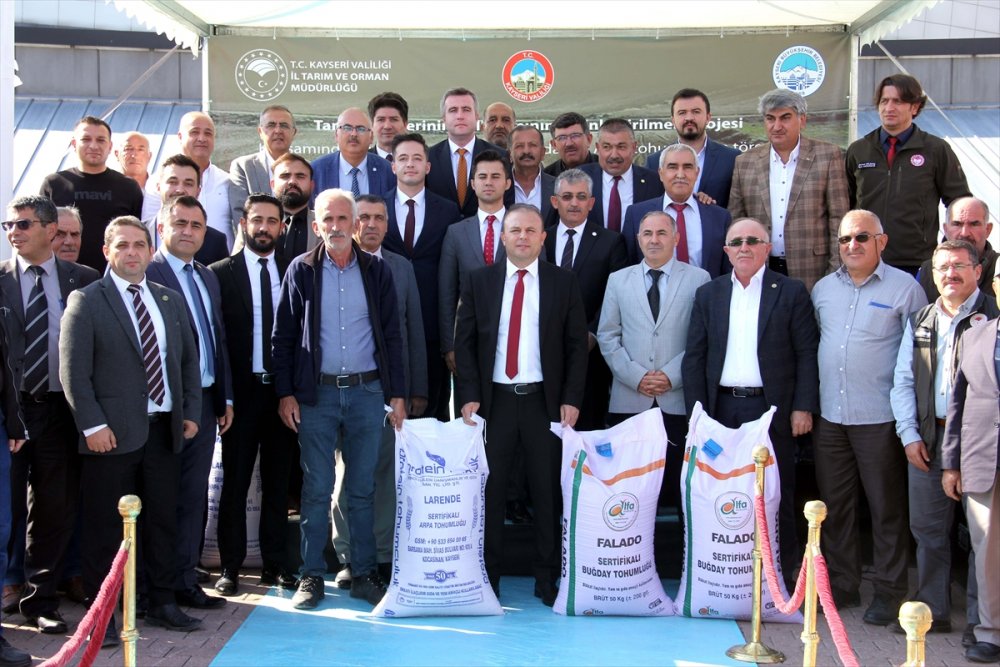 Kayseri'de çiftçilere 1260 ton arpa ve buğday tohumu dağıtıldı