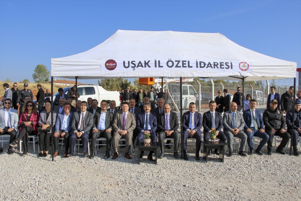 Uşak'ta kurulan güneş enerjisi santrali, köylerin sokak aydınlatmasını karşılayacak