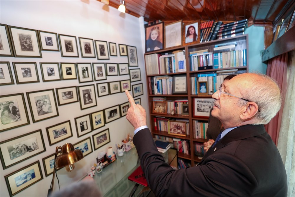 CHP Genel Başkanı Kılıçdaroğlu, Ahmet Taner Kışlalı'nın eşi Nilüfer Kışlalı'yı ziyaret etti