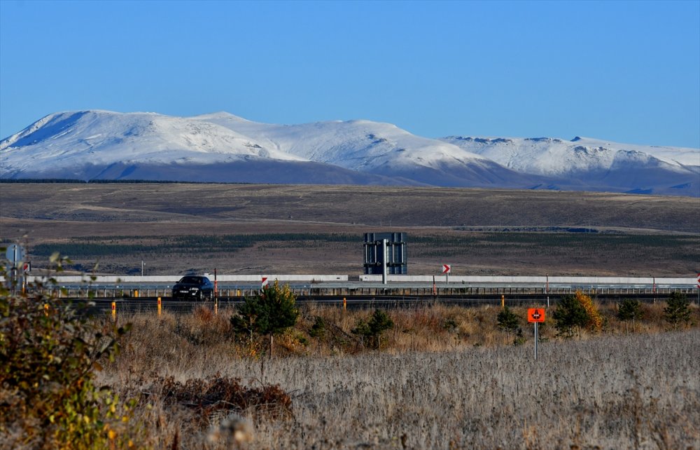 Kars'ta ve Ağrı'da soğuk hava etkili oldu