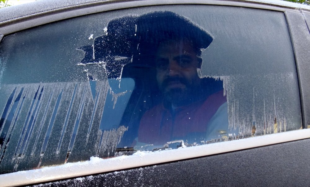 Kars'ta ve Ağrı'da soğuk hava etkili oldu