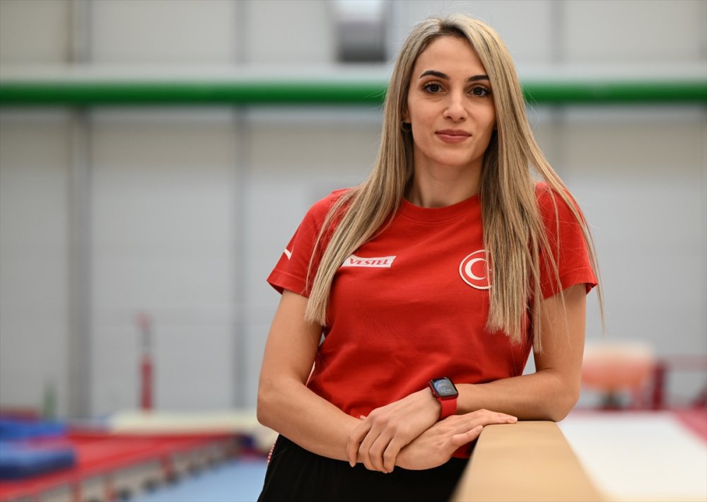 Türk cimnastiğinin kadınlardaki öncülerinden Göksu Üçtaş Şanlı