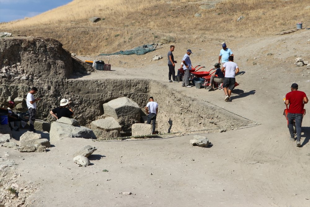 Arkeologlar Trakya'daki medeniyetlerin izlerini kazılarla sürüyor