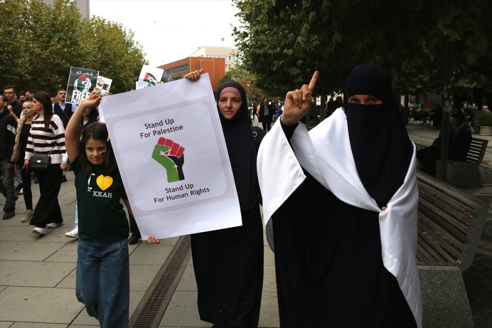 Kosova'da Filistin'e destek gösterisi düzenlendi