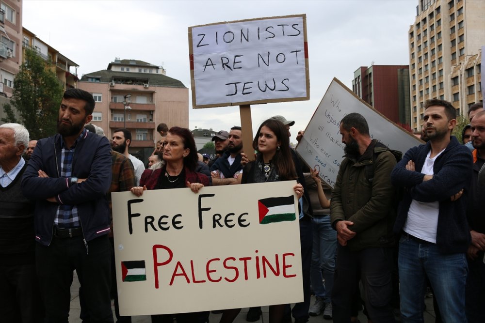 Kosova'da Filistin'e destek gösterisi düzenlendi