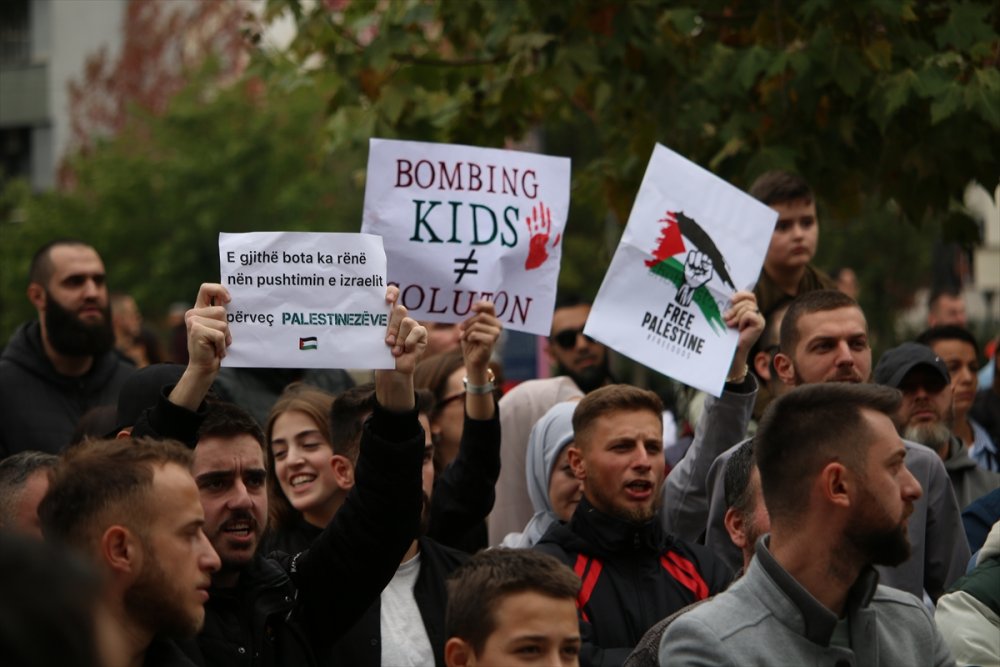 Kosova'da Filistin'e destek gösterisi düzenlendi
