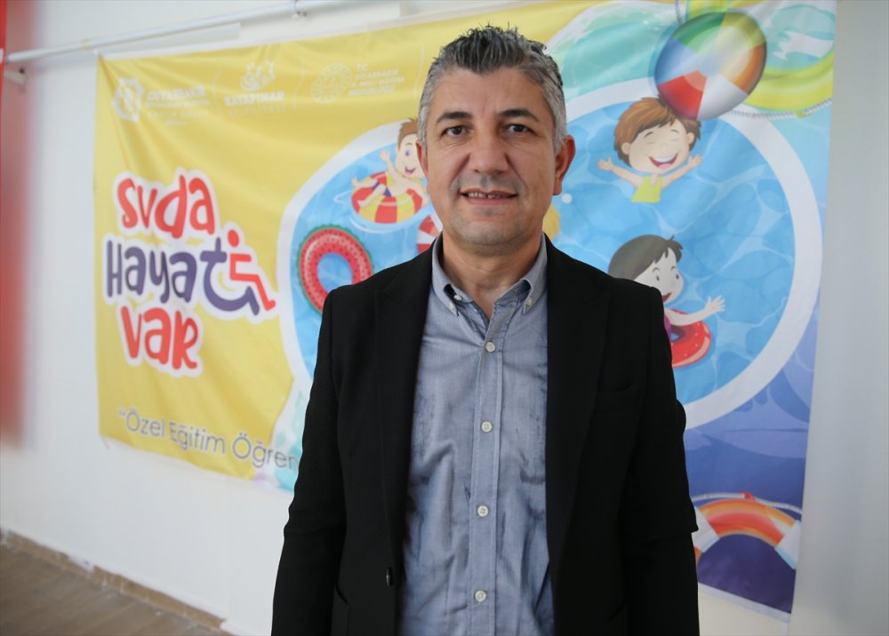 Özel gereksinimli öğrenciler kulaç atarak engelleri aşacak