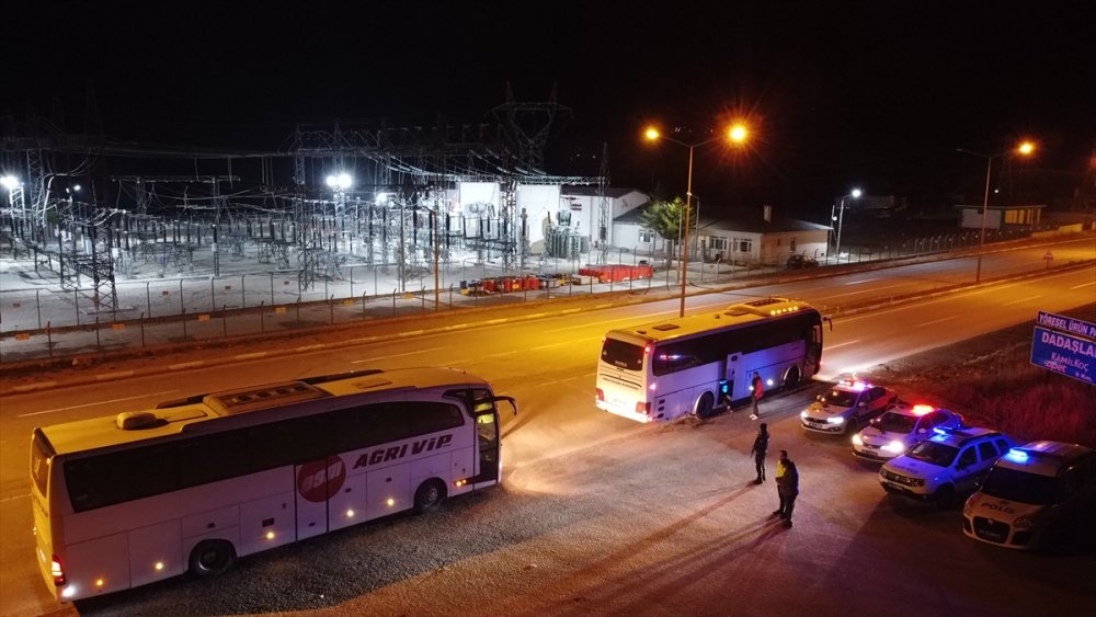 Erzincan'da otobüsler kazalara karşı yolcu gibi seyahat eden polislerce denetleniyor