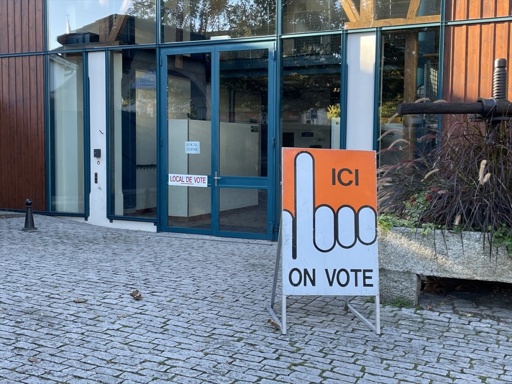 İsviçre'de genel seçimler yapılıyor